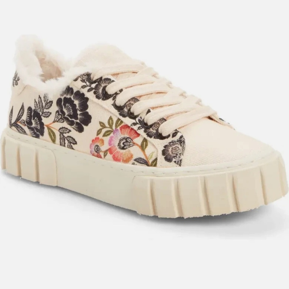 FARM Rio Romantic Garden Sneakers NWT Size 8.5